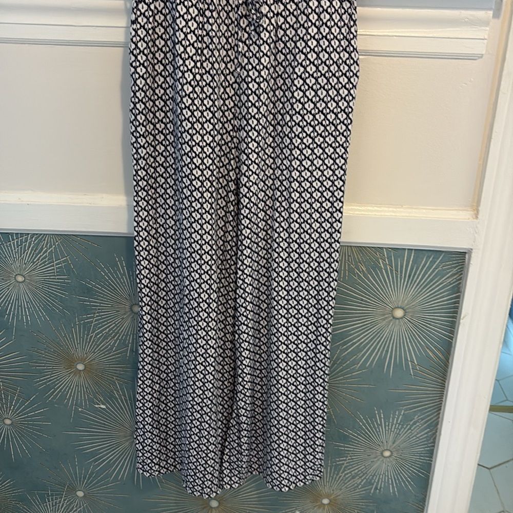Skies Are Blue Navy & White Geometric Sleeveless Jumpsuit with Tie Waist. Size S - Picture 4 of 11